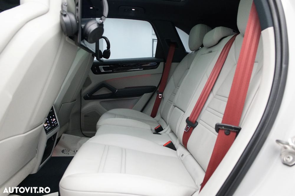 Porsche Cayenne E-Hybrid - 11