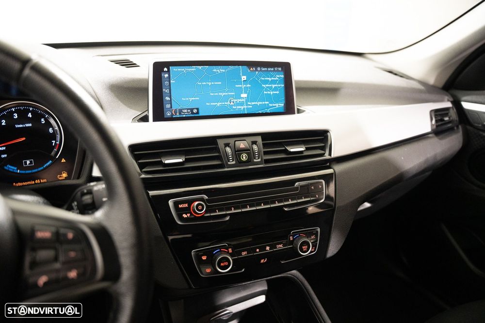 BMW X1 25 e xDrive Corporate Edition - 5