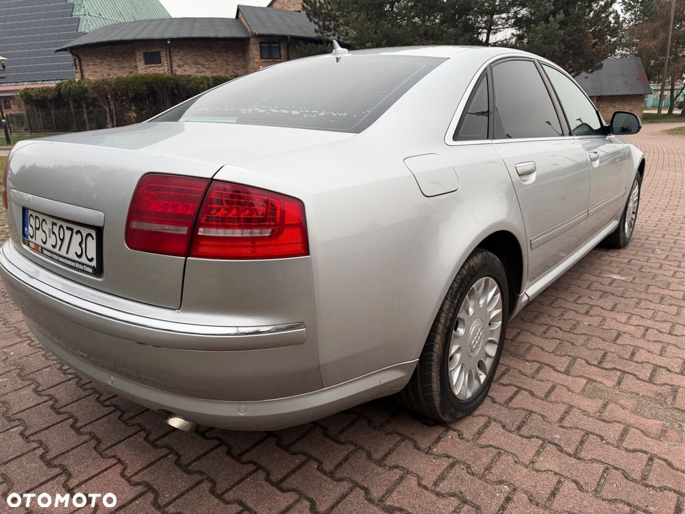 Audi A8 - 7