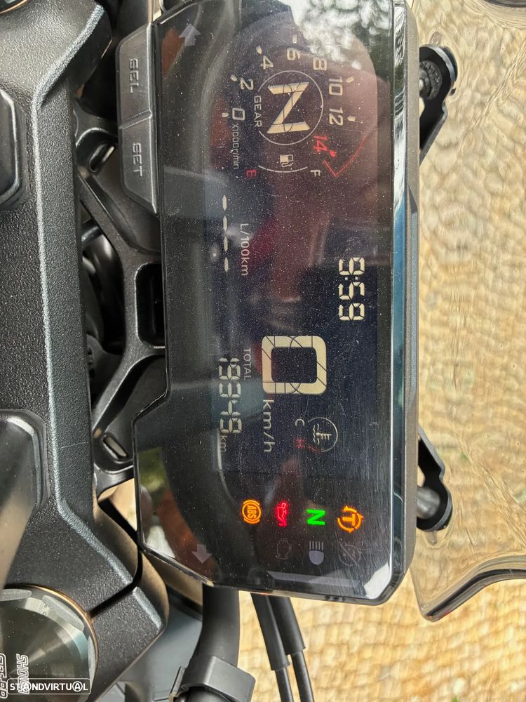 Honda CB 650 RA - 17