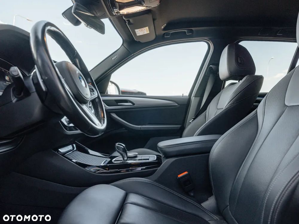 BMW Seria 5 520d xDrive - 10