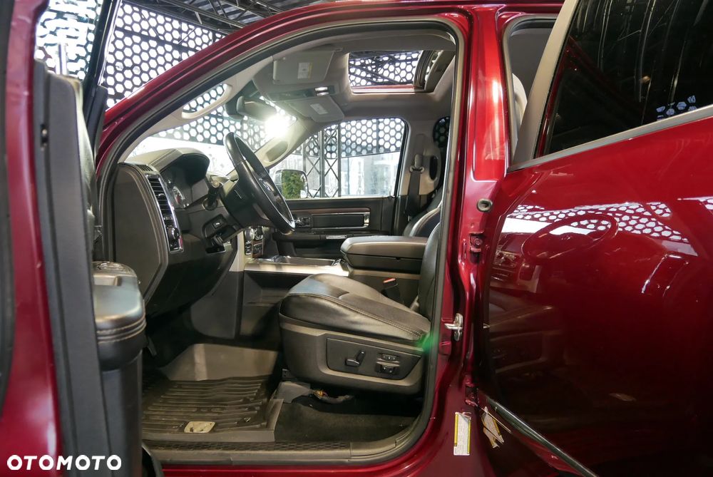 Dodge RAM 5.7 4x4 - 8