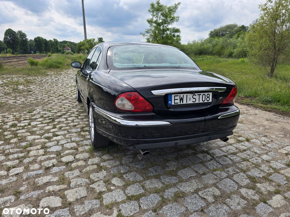 Jaguar X-Type - 4