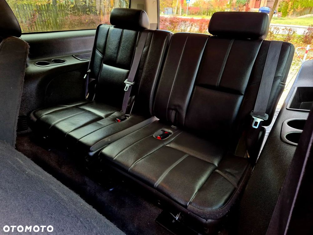 Chevrolet Suburban 5.3 LS 1500 4WD - 29