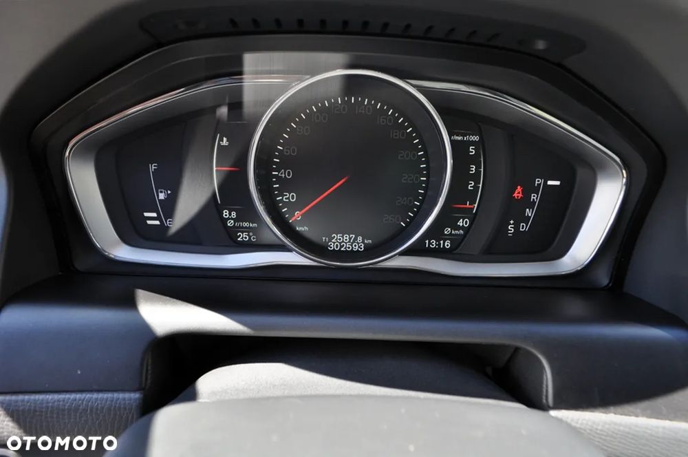 Volvo XC 60 D4 AWD Summum - 18