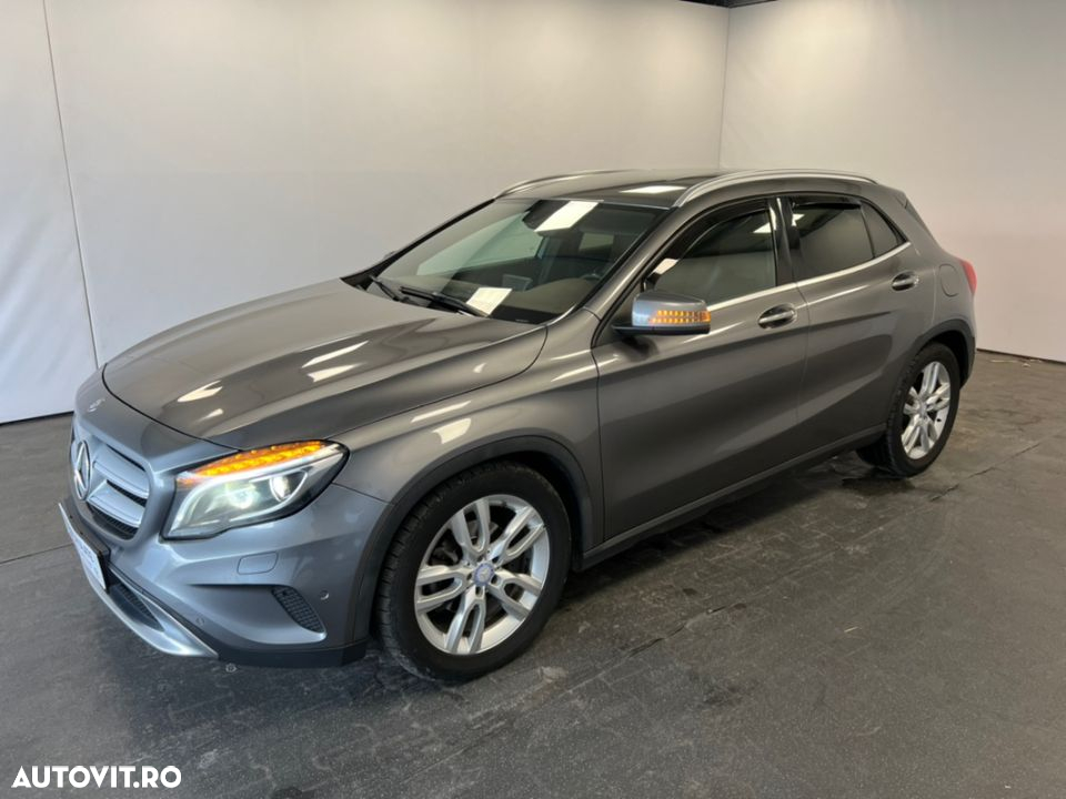 Mercedes-Benz GLA - 7
