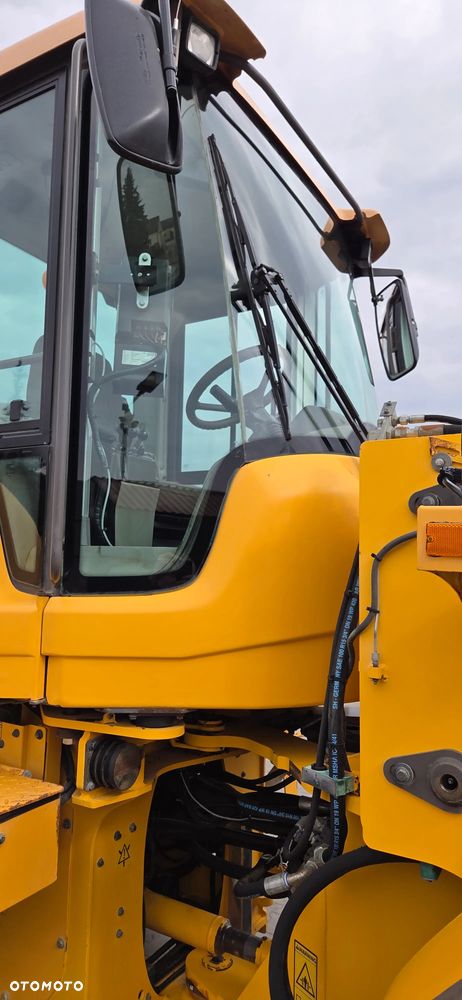 Volvo <<Volvo L90F, tylko 9400Mtg oryginał! Serwis Volvo Niemcy! Waga! sprowadzona>> - 27