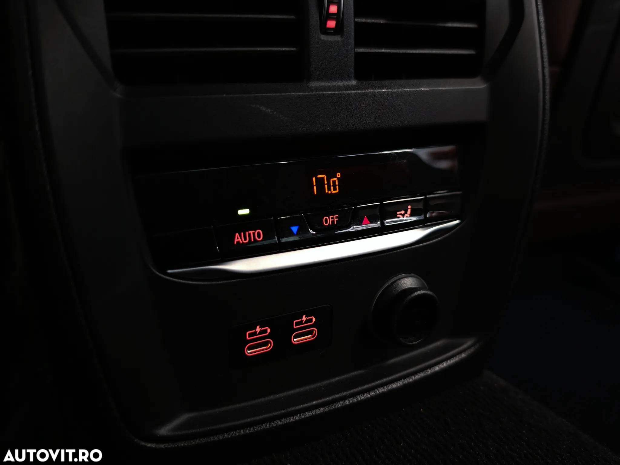 BMW Seria 3 330e Aut. Luxury Line - 27
