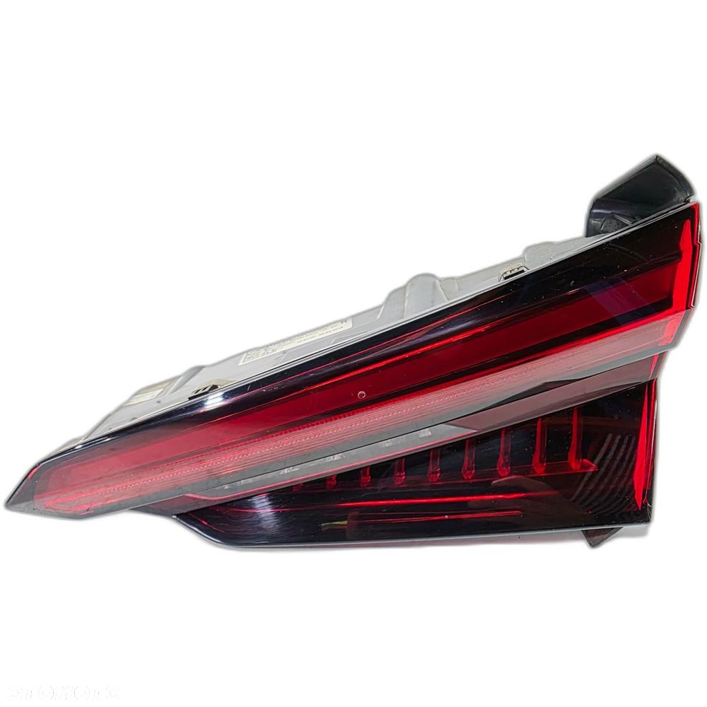 LAMPA PRAWY TYŁ LED W KLAPĘ AUDI A5 8F SPORTBACK 8W6945094H - 1