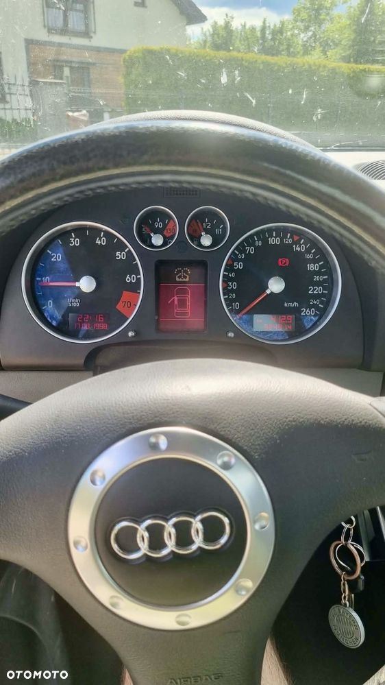 Audi TT Coupé 1.8T Quattro - 6