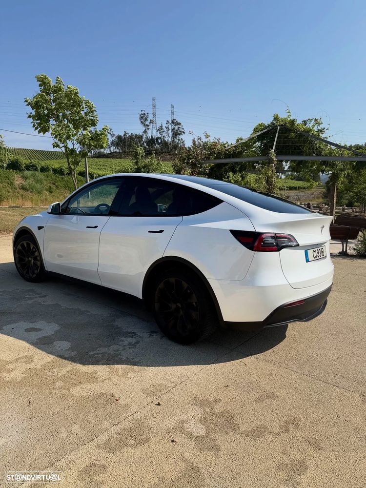 Tesla Model Y RWD - 4