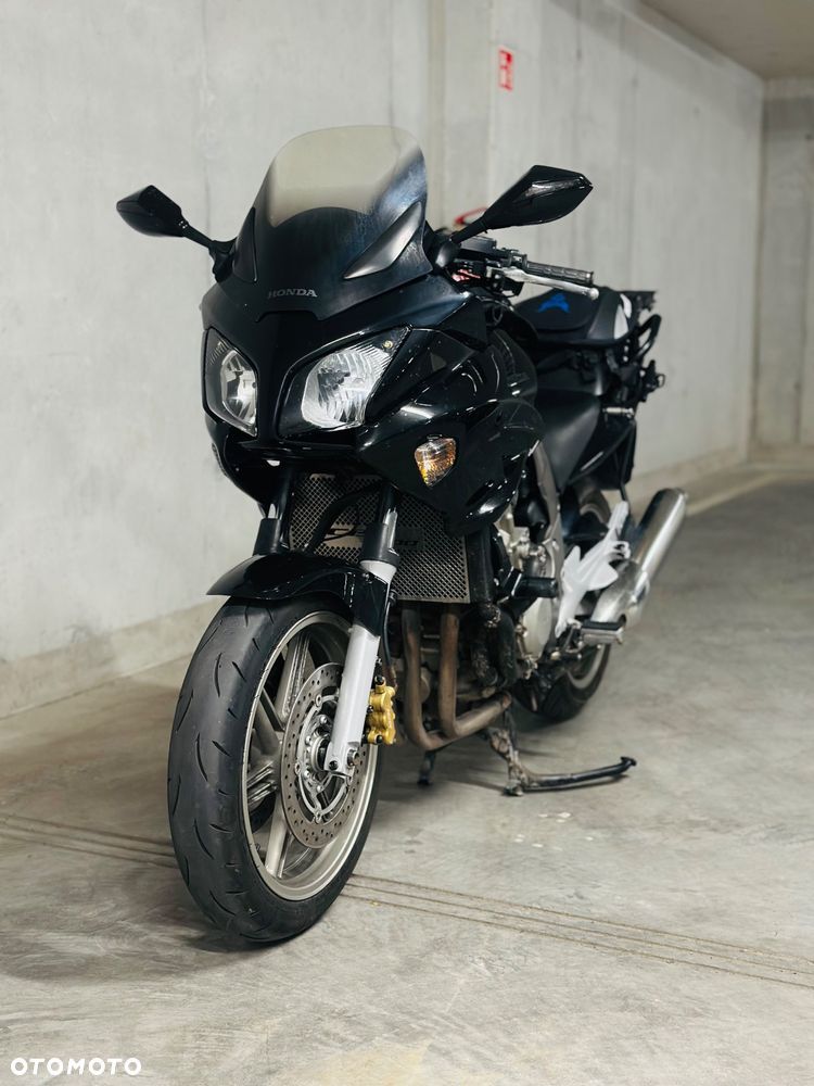 Honda CBF - 2