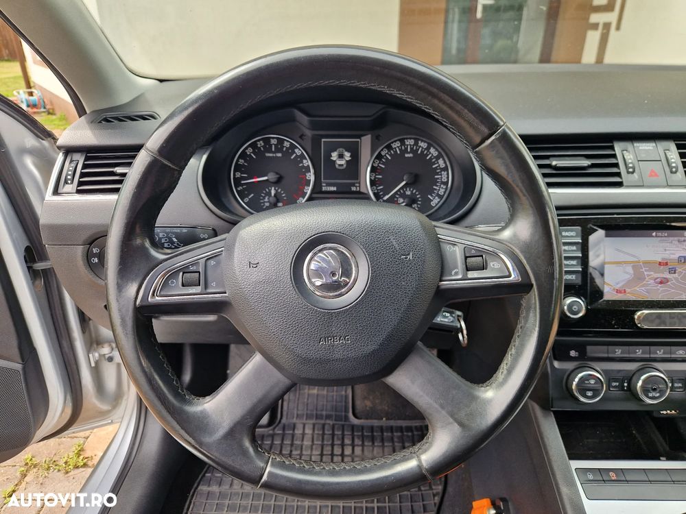 Skoda Octavia 1.6 TDI ELEGANCE - 11