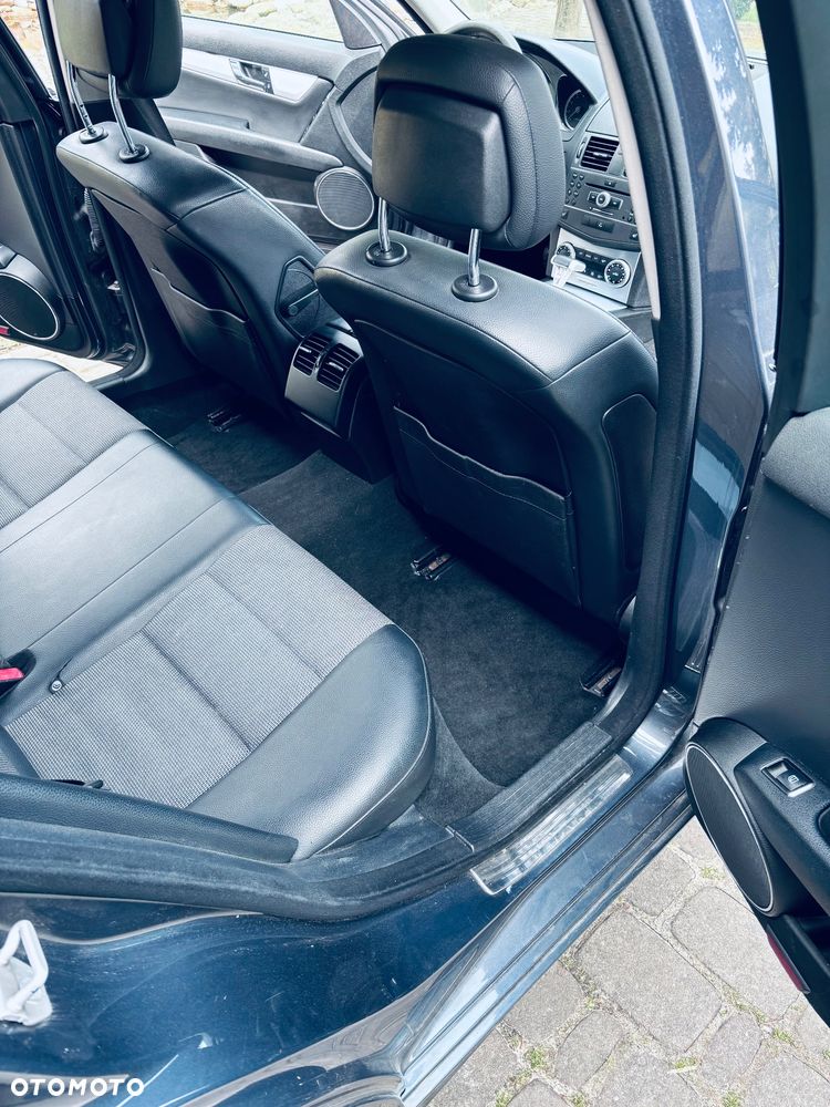 Mercedes-Benz Klasa C 300 7G-TRONIC Avantgarde - 11