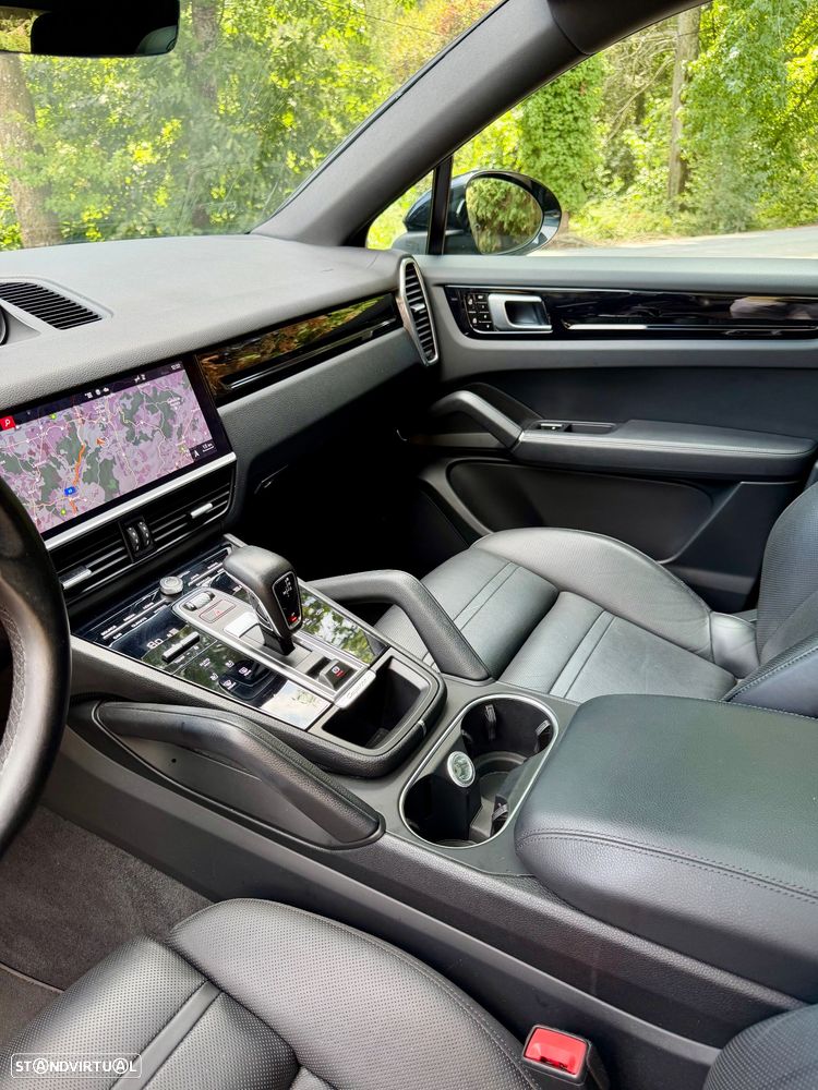Porsche Cayenne Coupé - 13