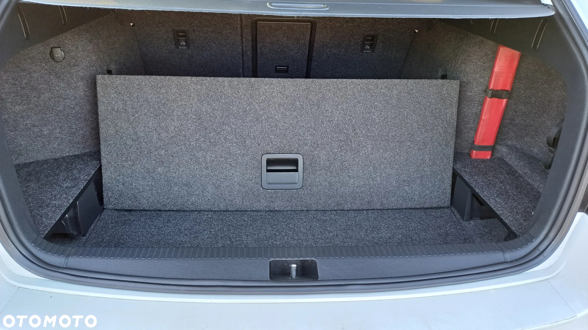 Volkswagen Passat - 32