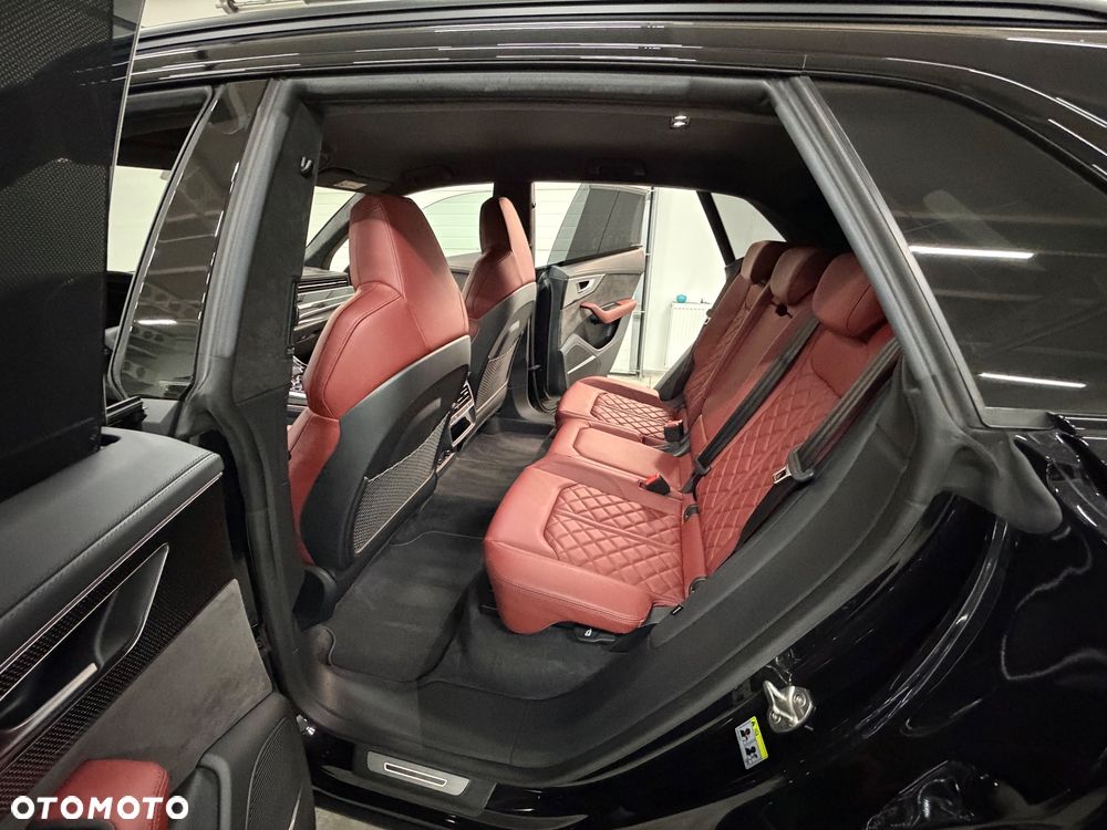 Audi SQ8 - 24