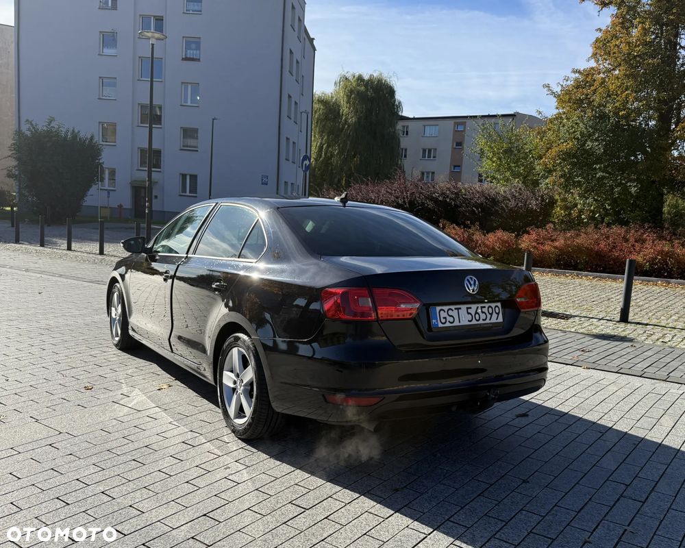 Volkswagen Jetta 1.2 TSI Match - 5