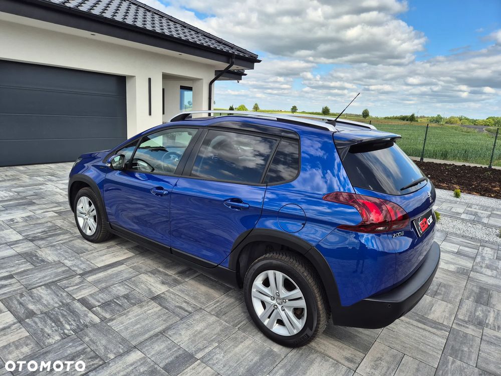 Peugeot 2008 BlueHDi 100 STOP & START Signature - 22