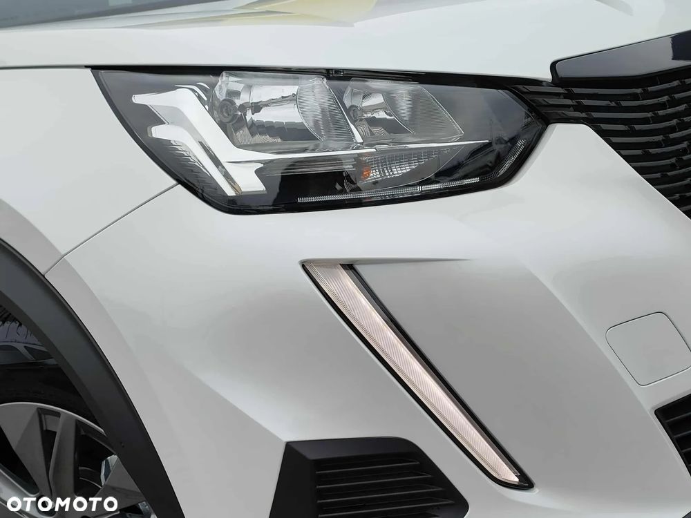 Peugeot 2008 1.2 PureTech Active Pack S&S EAT8 - 8