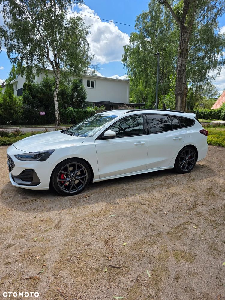 Ford Focus 2.3 EcoBoost ST - 24