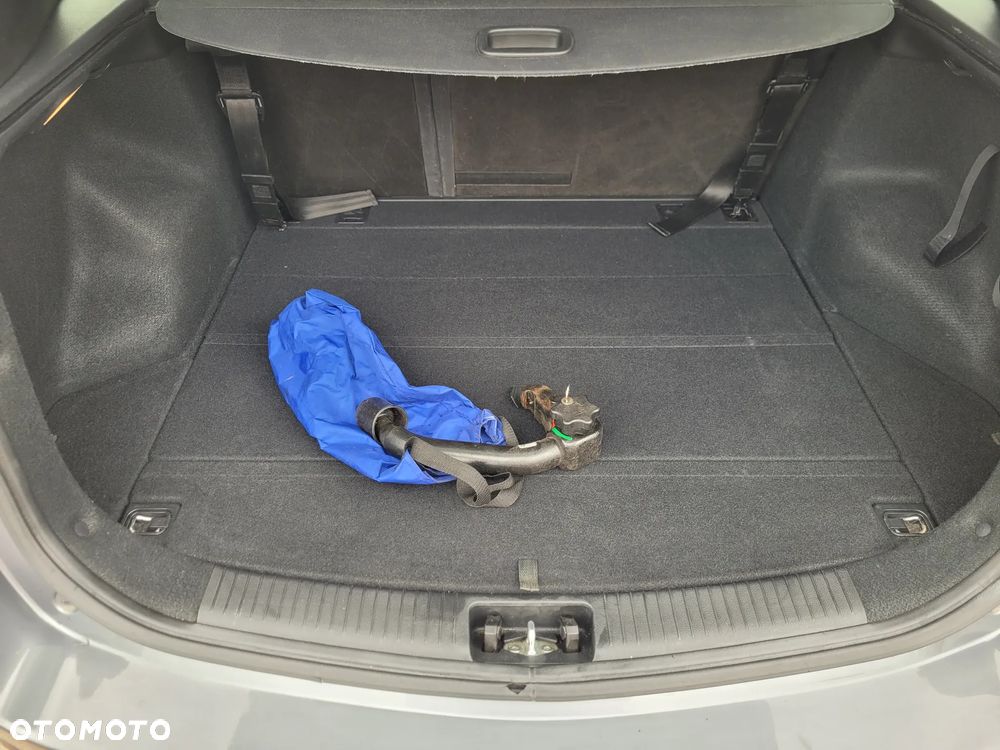 Hyundai i30 i30cw 1.6 Fifa World Cup Edition - 36