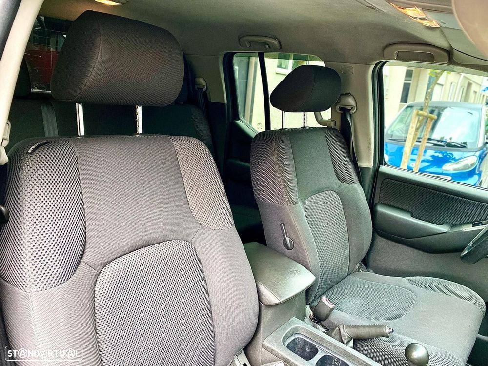 Nissan Navara 2.5 dCi CD SE - 23