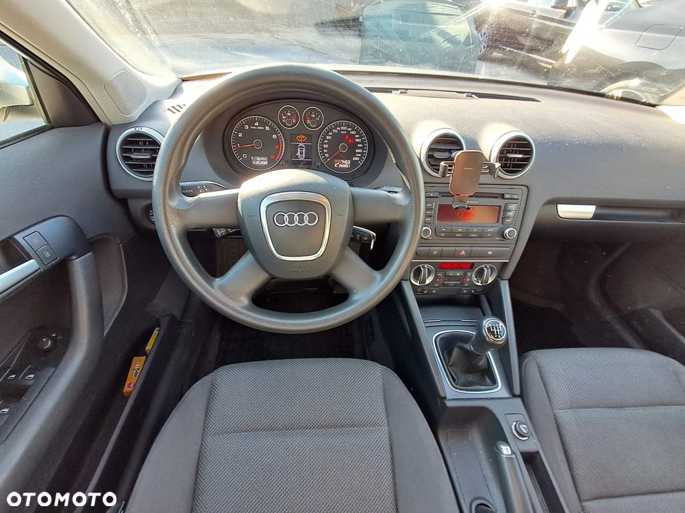Audi A3 Sportback 1.6 Ambition - 9