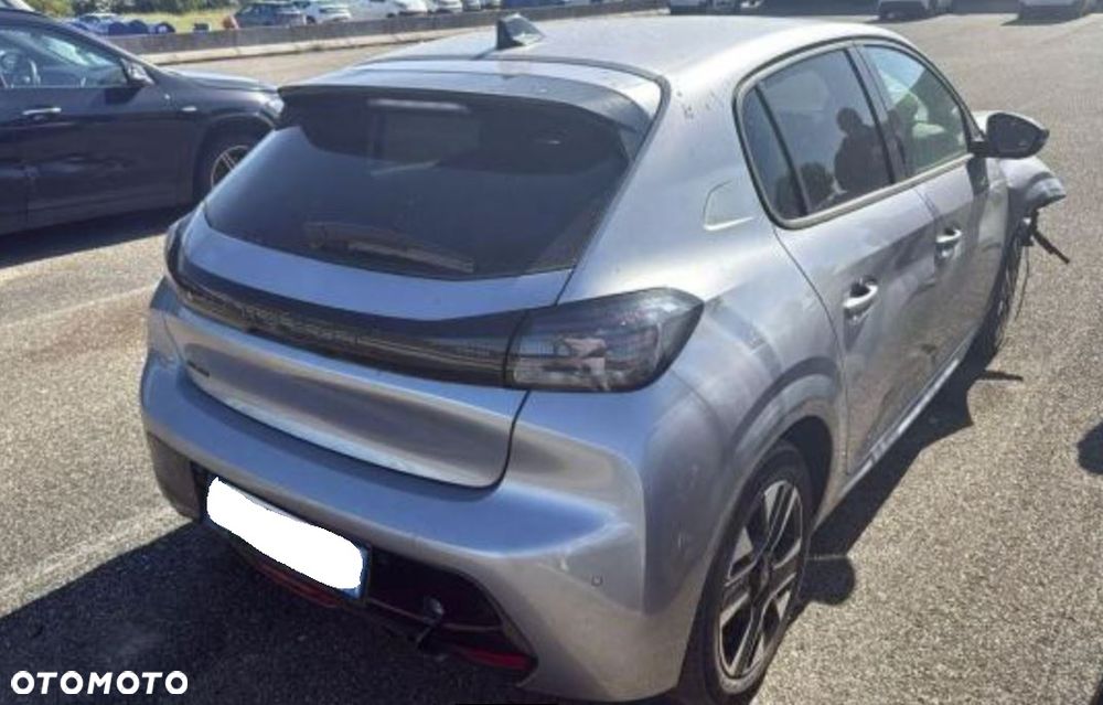 Peugeot 208 1.2 PureTech Allure S&S - 4