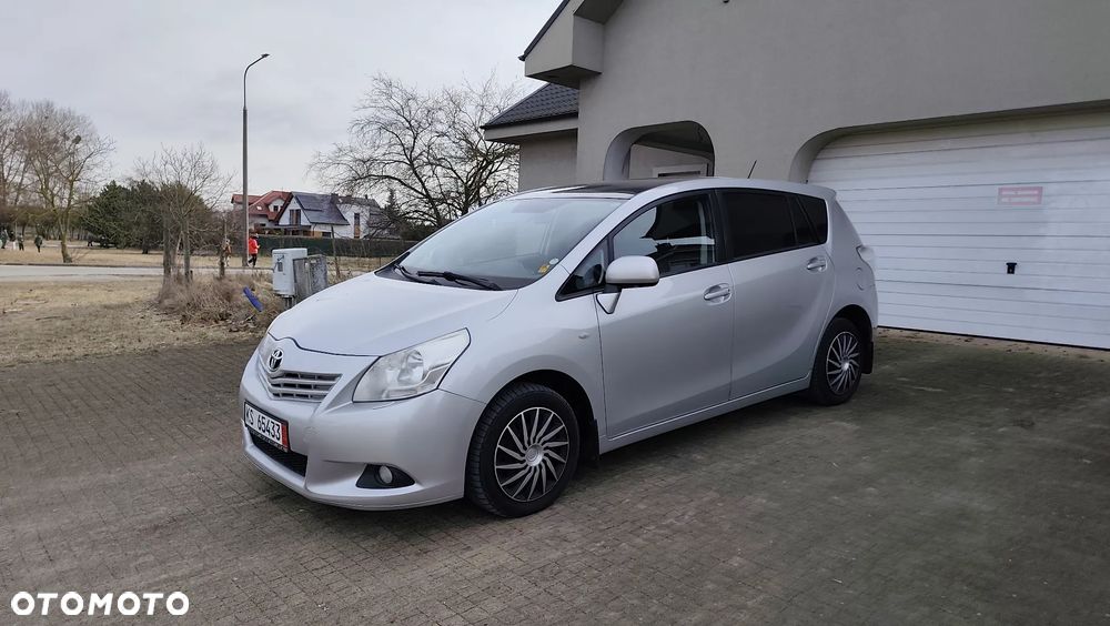 Toyota Verso 1.8 7-Sitzer Skyview Edition - 3