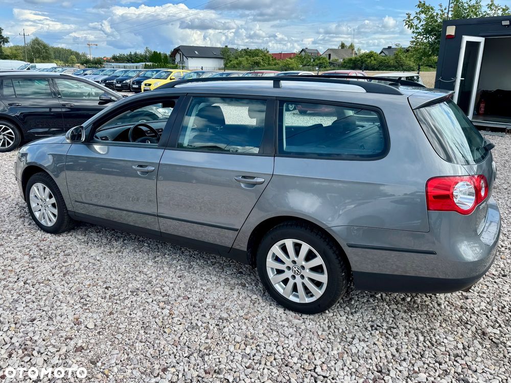 Volkswagen Passat - 8