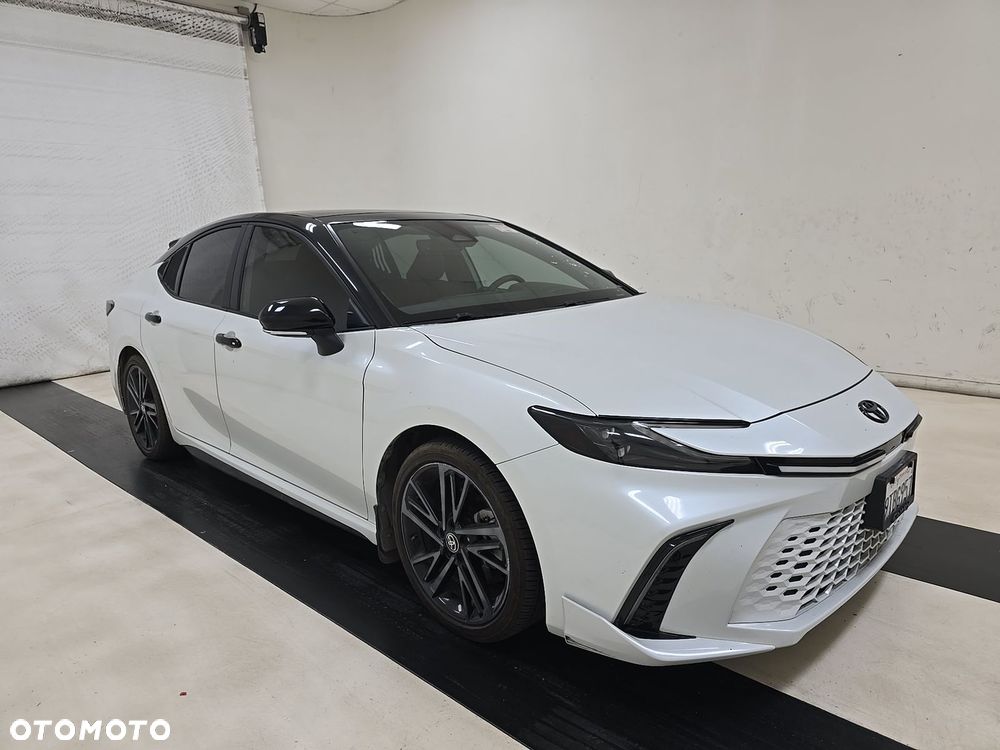 Toyota Camry 2.5 Hybrid Prestige CVT - 4