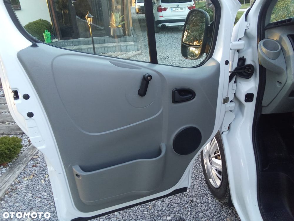 Renault Trafic - 21
