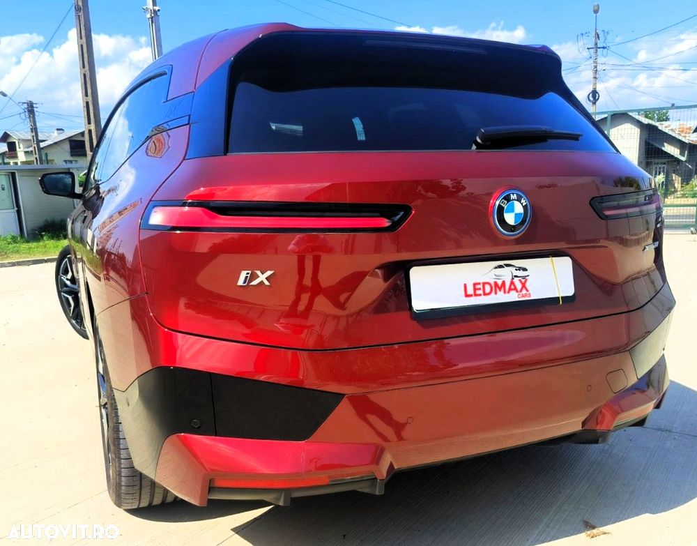 BMW iX - 3