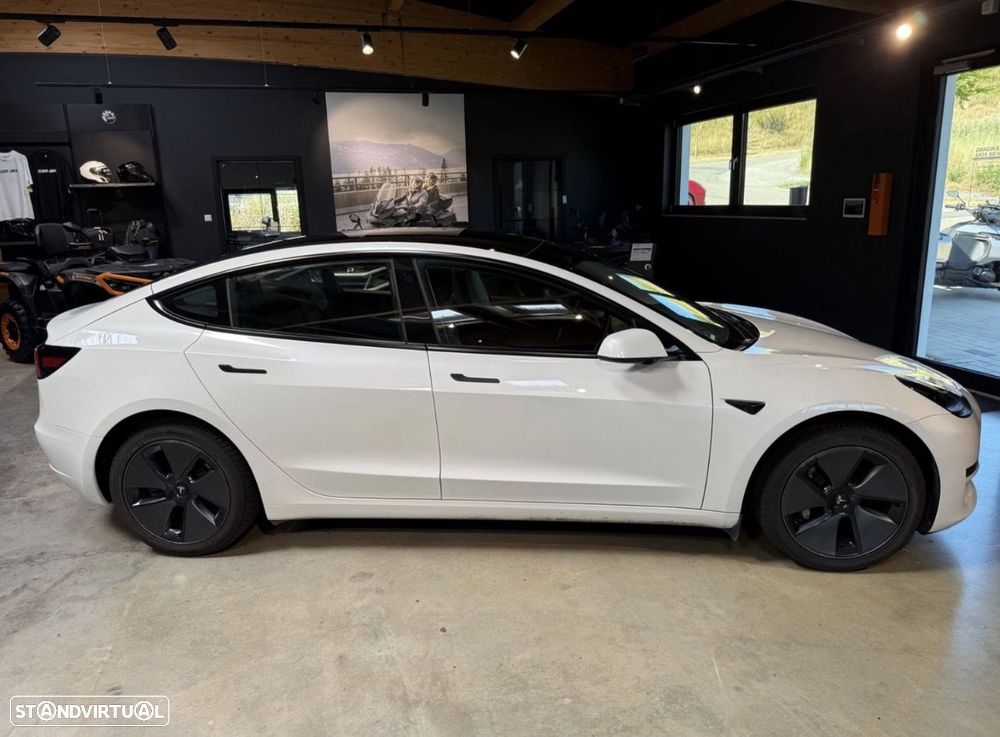Tesla Model 3 2023 photo 3