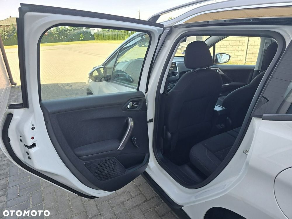 Peugeot 2008 - 18