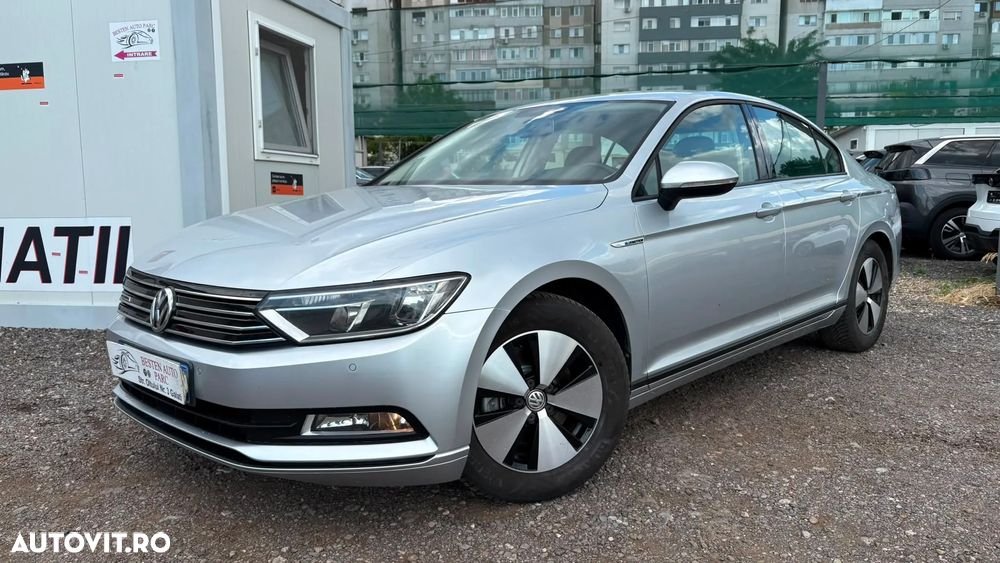 Volkswagen Passat - 30