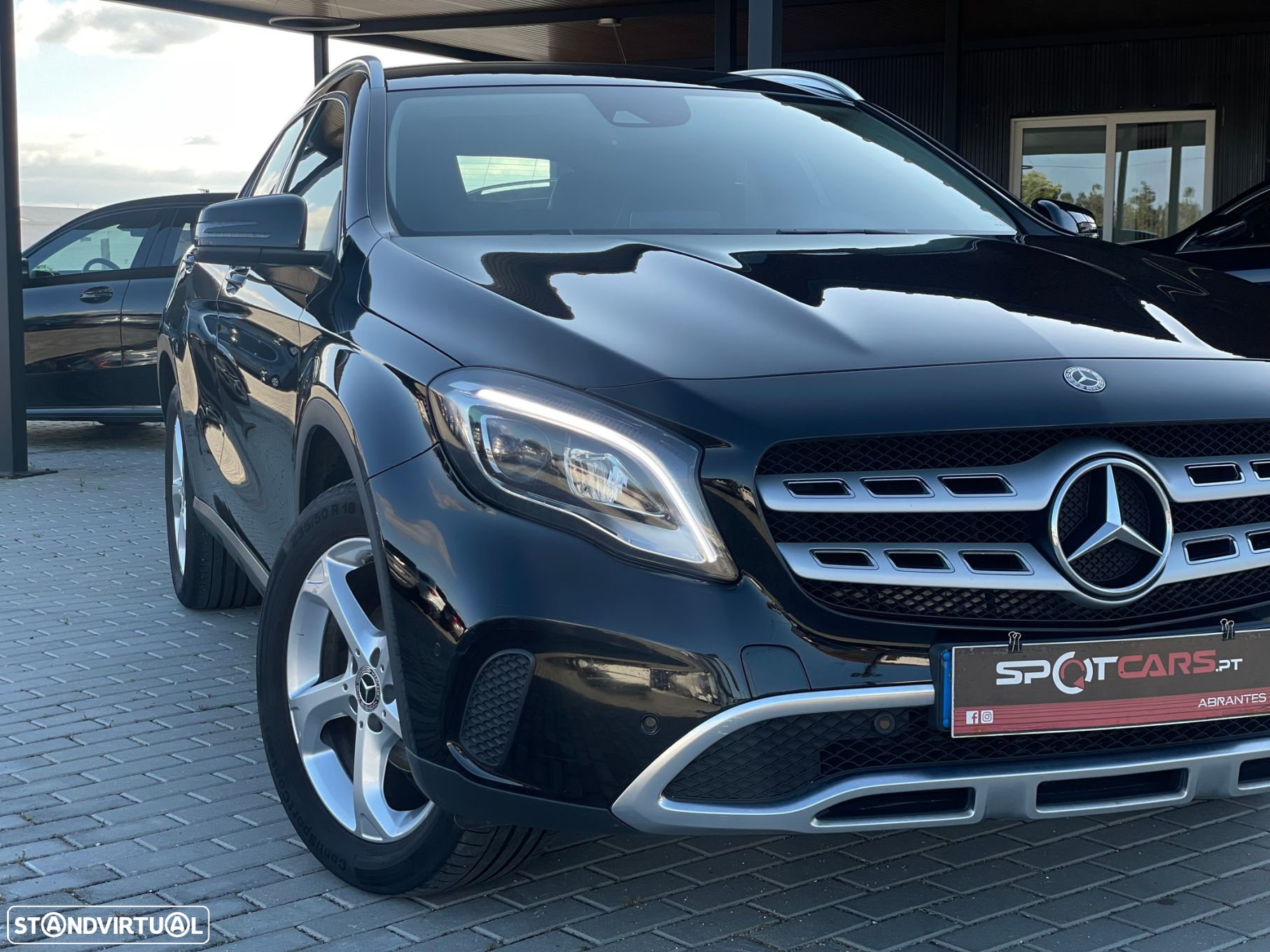 Mercedes-Benz GLA 180 d Urban Aut. - 2