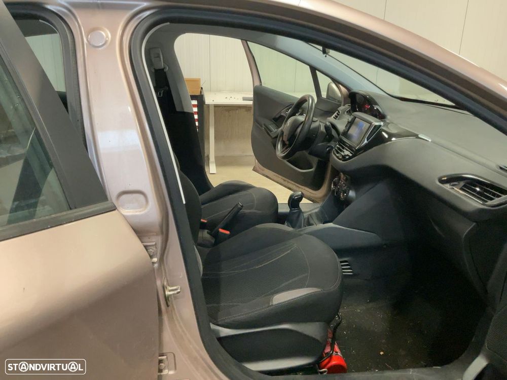 Peugeot 208 82 VTI Active - 6