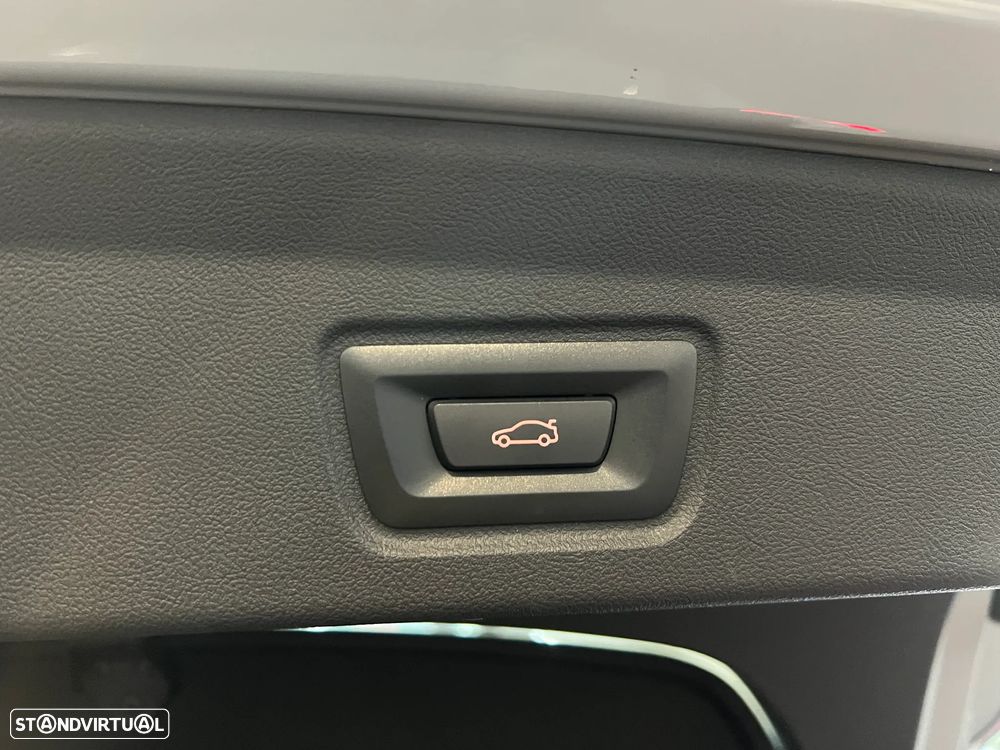 BMW 420 Gran Coupé i Pack Desportivo M Pro Auto - 25