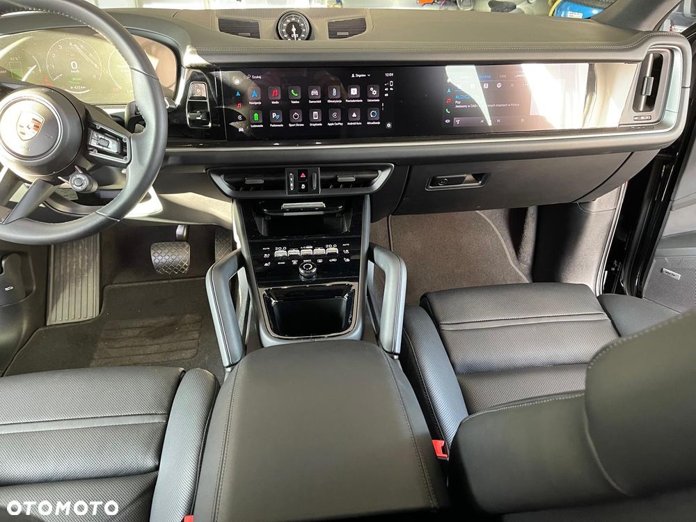 Porsche Cayenne - 15