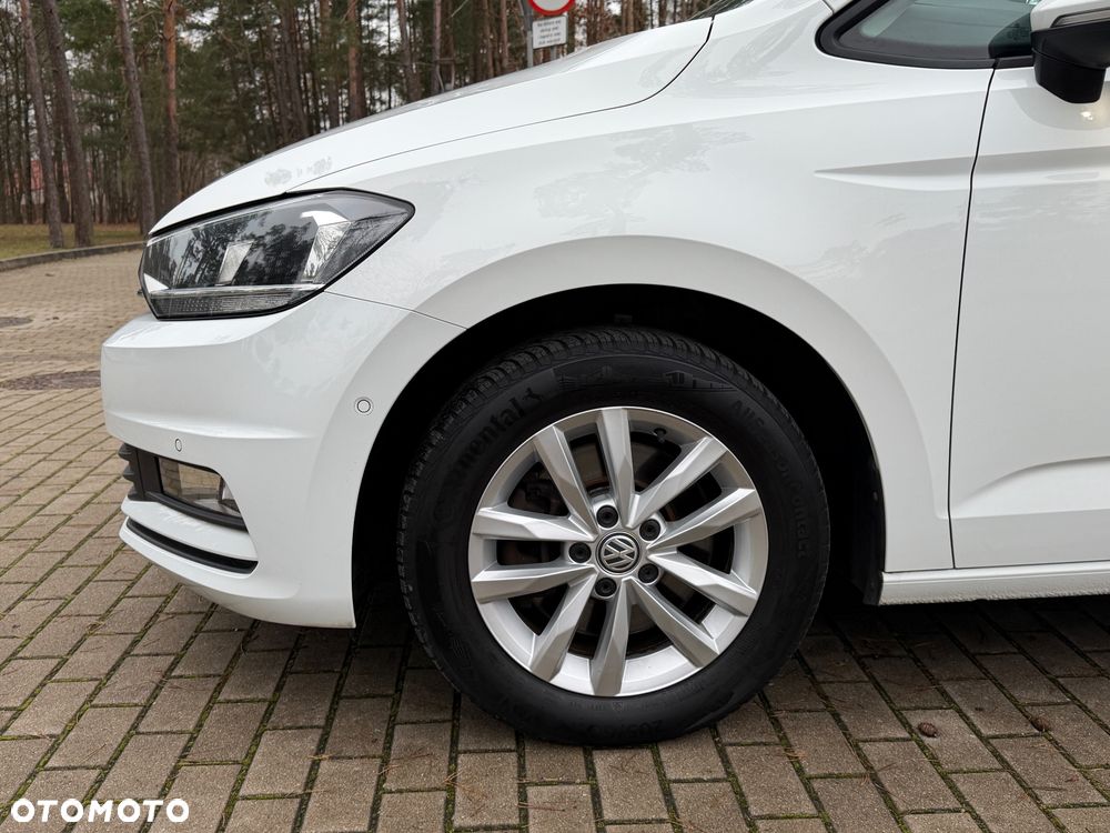 Volkswagen Touran - 9