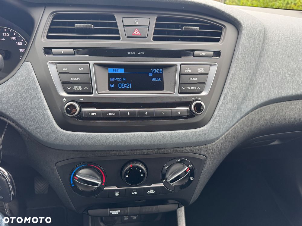 Hyundai i20 1.2 Passion Plus - 18