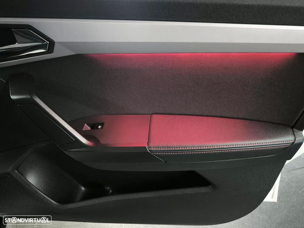 SEAT Arona 1.6 TDI FR - 37
