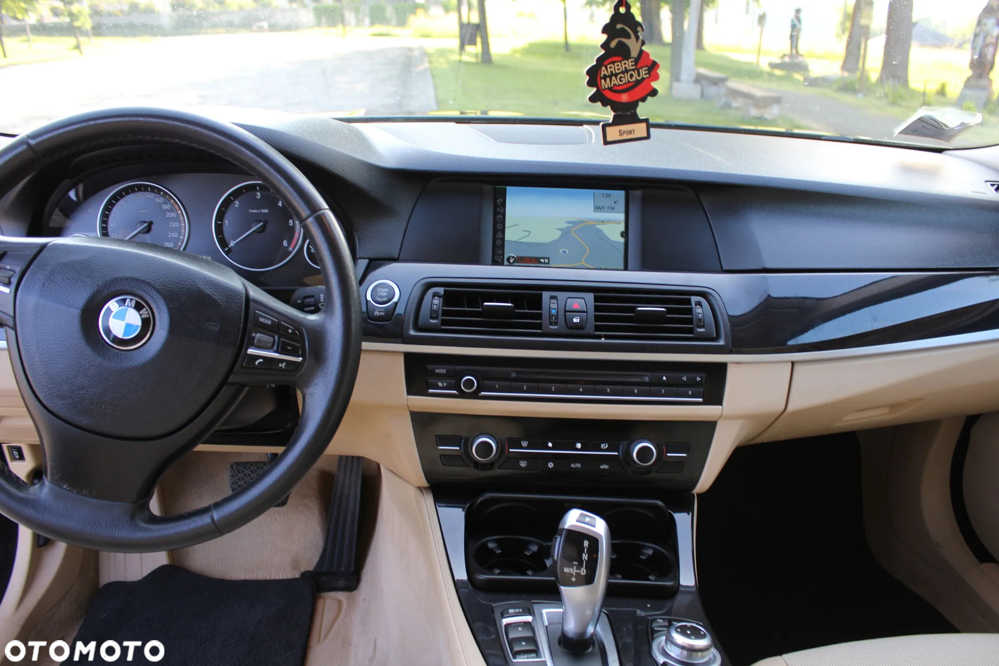 BMW Seria 5 520d Touring Modern Line - 12
