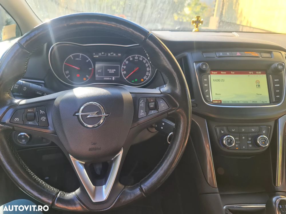 Opel Zafira - 24