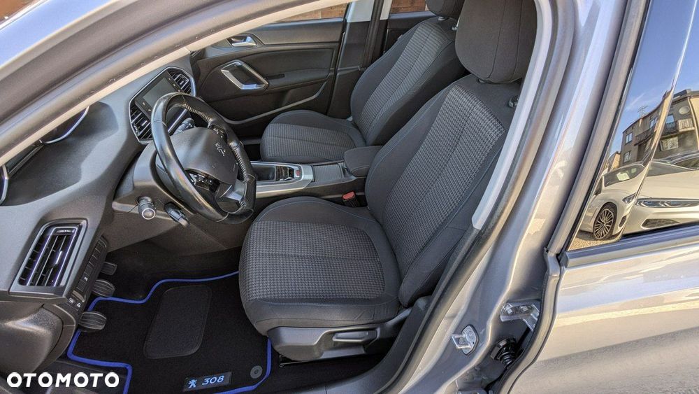 Peugeot 308 - 14