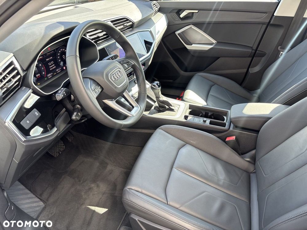 Audi Q3 Sportback - 17