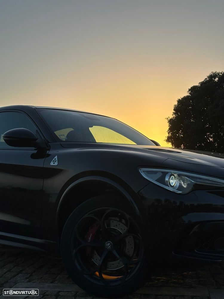 Alfa Romeo Stelvio - 19