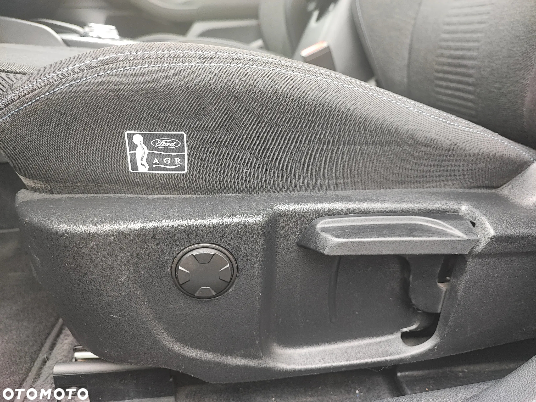 Ford Focus 1.5 EcoBoost Active X - 16
